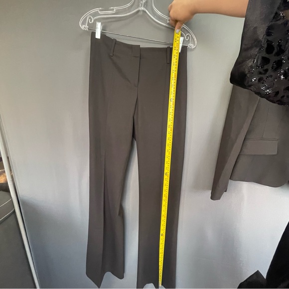 Hugo Boss women’s brown pantsuit. Blazer plus matching pants. Office buisness - Picture 11 of 12